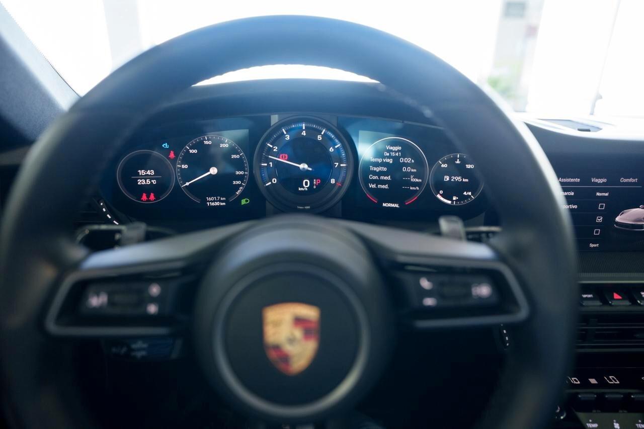 Porsche 911 Carrera