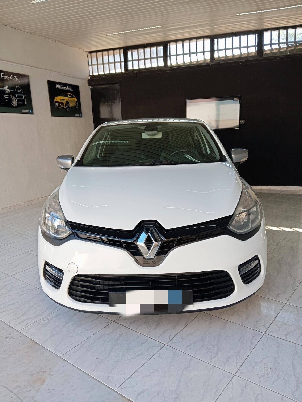 Renault Clio 1.5 Diesel 2016 CON GARANZIA