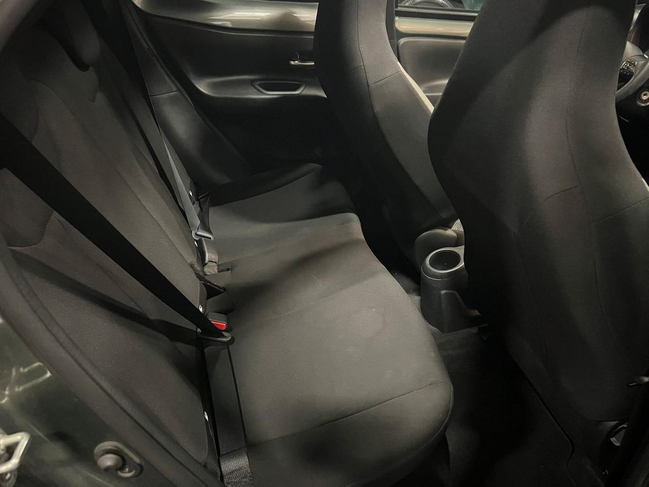 Toyota Aygo X 1.0 VVT-i 72 CV 5 porte Lounge Air S-CVT