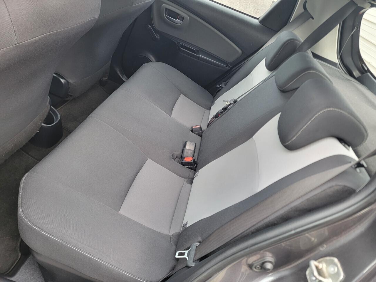 Toyota Yaris 1.5 Hybrid Active SOLO 47 MILA KM !