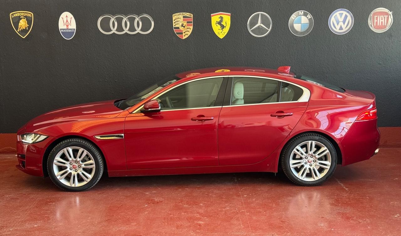 Jaguar XE 2.0 D Turbo 180 CV AWD aut. Portfolio