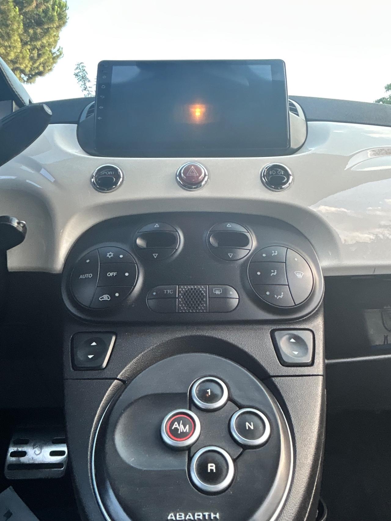 Abarth 500 C 1.4 Turbo T-Jet MTA Bicolore