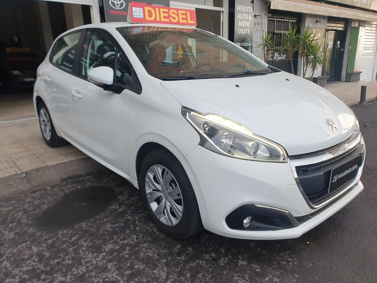 Peugeot 208 BlueHDi 75 5 porte Allure anno 2017 km118000