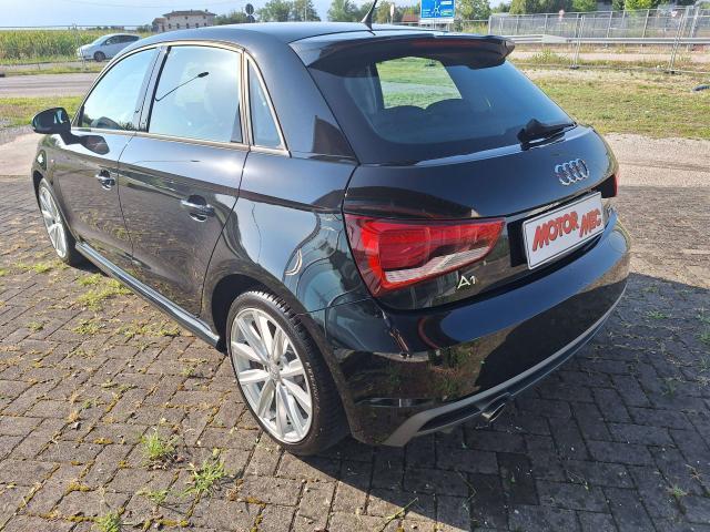 Audi A1 Sportback 1.0 tfsi ultra S-Line 95cv - Cerchi X 17 - Sedili riscaldabili - Sensori parcheggio - Pneumatici 4 stagioni