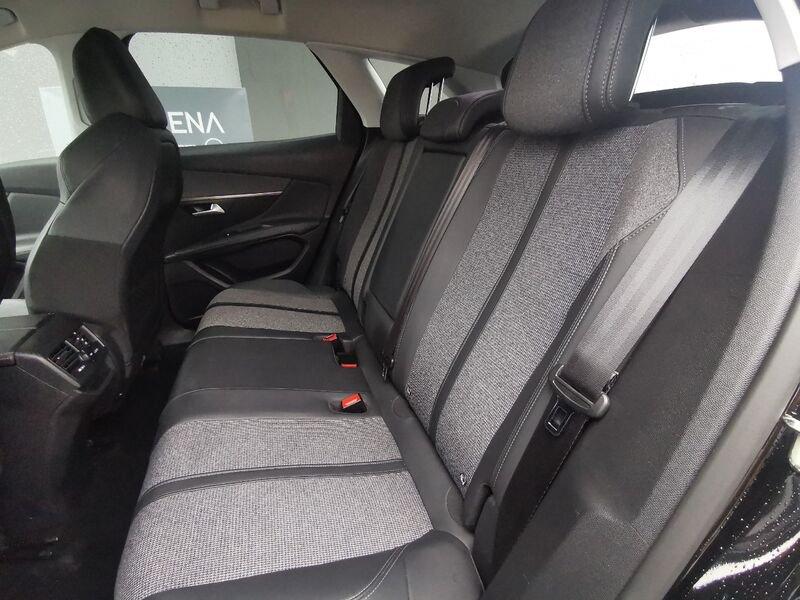 Peugeot 3008 BlueHDI 130 EAT8 S&S Allure