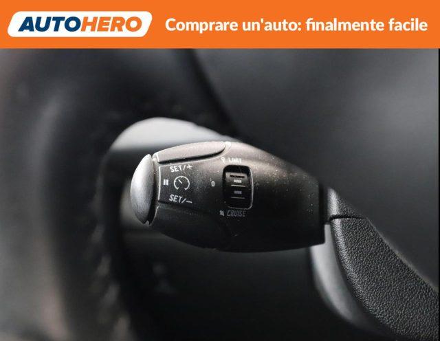 PEUGEOT 208 1° serie PureTech 82 Stop&Start 5 porte Signature