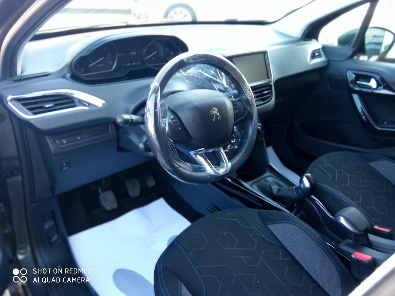 Peugeot 2008 BlueHDi 100 S&S Signature