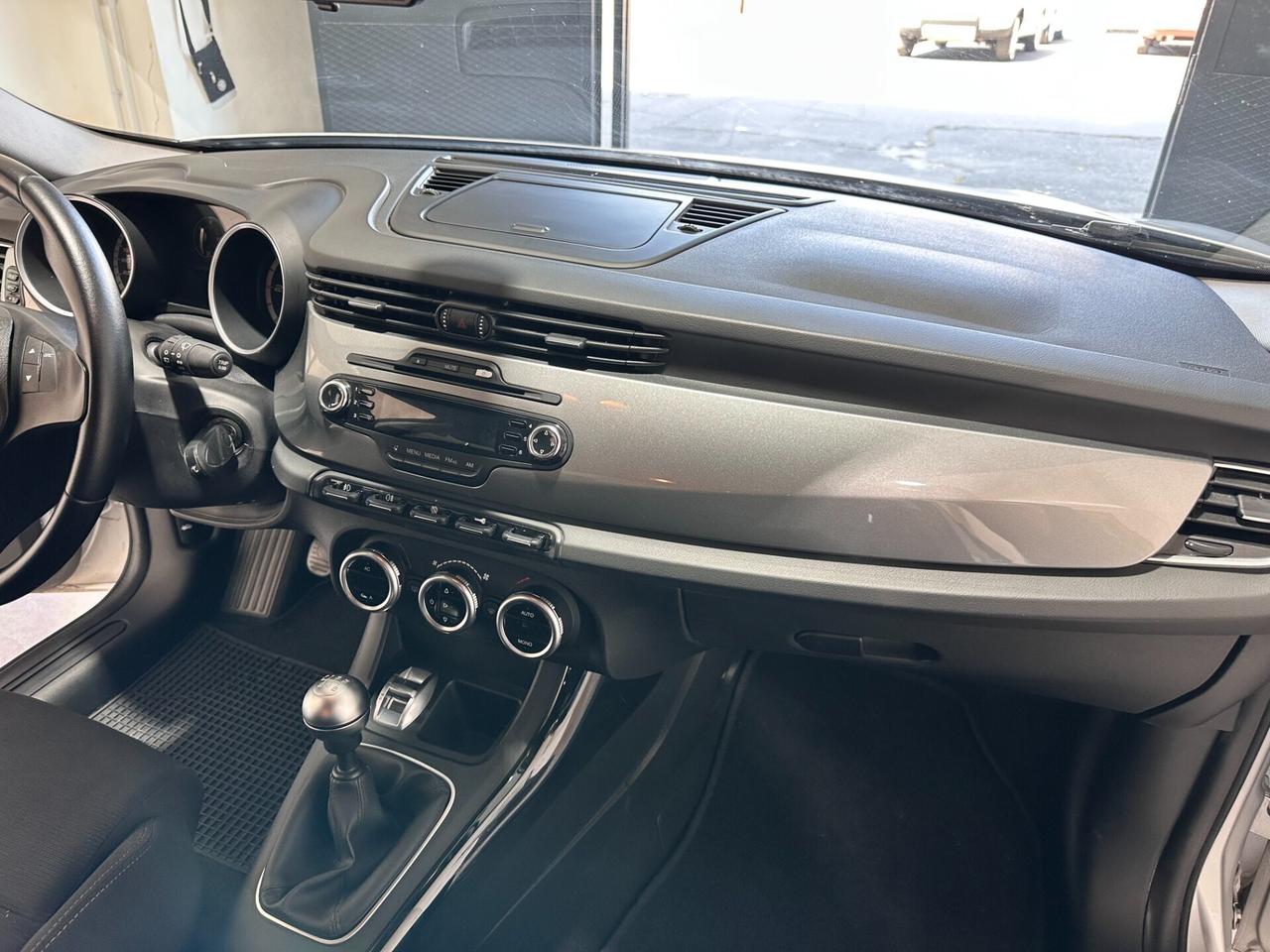 Alfa Romeo Giulietta 2.0 JTDm-2 140 CV Distinctive