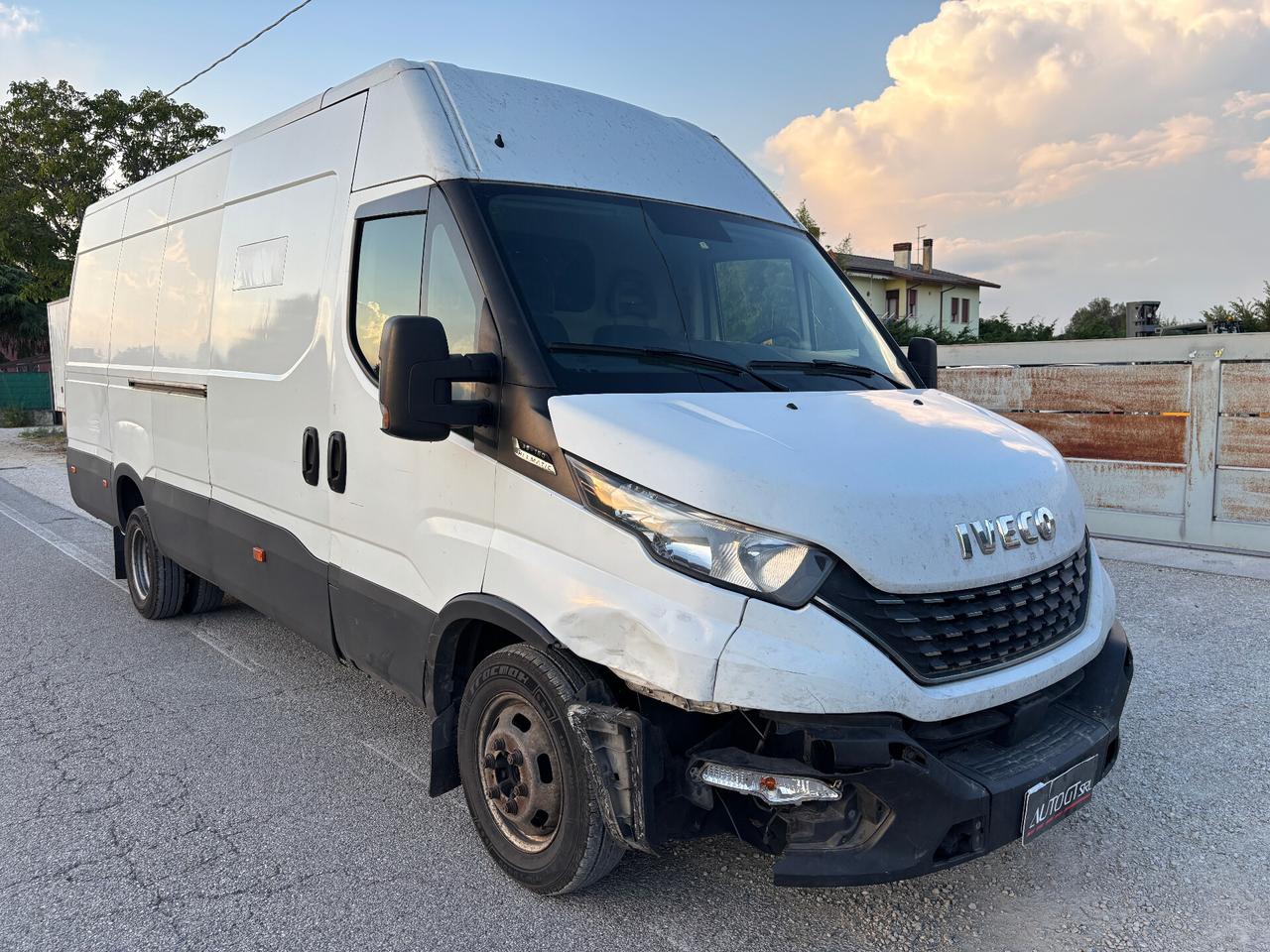 Iveco Daily 35S16 2.3 HPT TETTO ALTO PASSO LUNGO !!!!!! HI MATIC