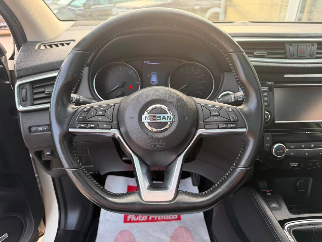 Nissan Qashqai 1.6 130 CV TEKNA FULL OPTIONAL UNICO PROPRIETARIO