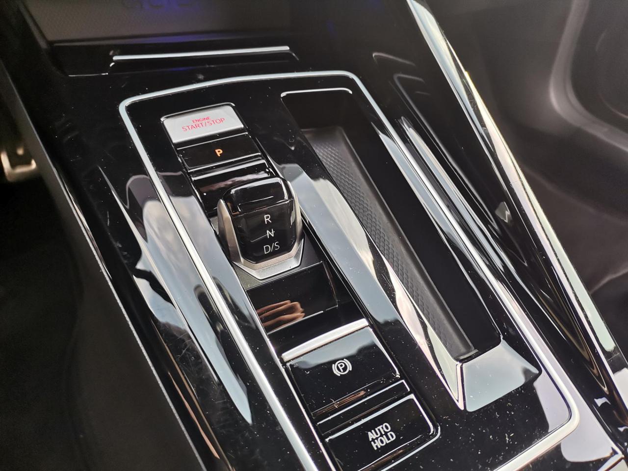 Volkswagen Golf 2.0 tdi GTD 200cv dsg