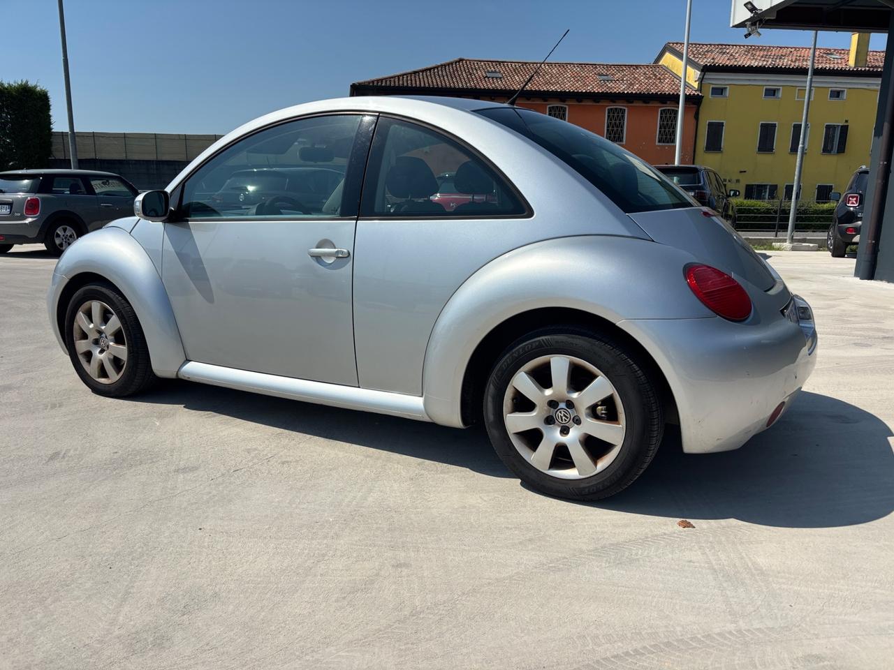 Volkswagen New Beetle 1.9 TDI 101CV