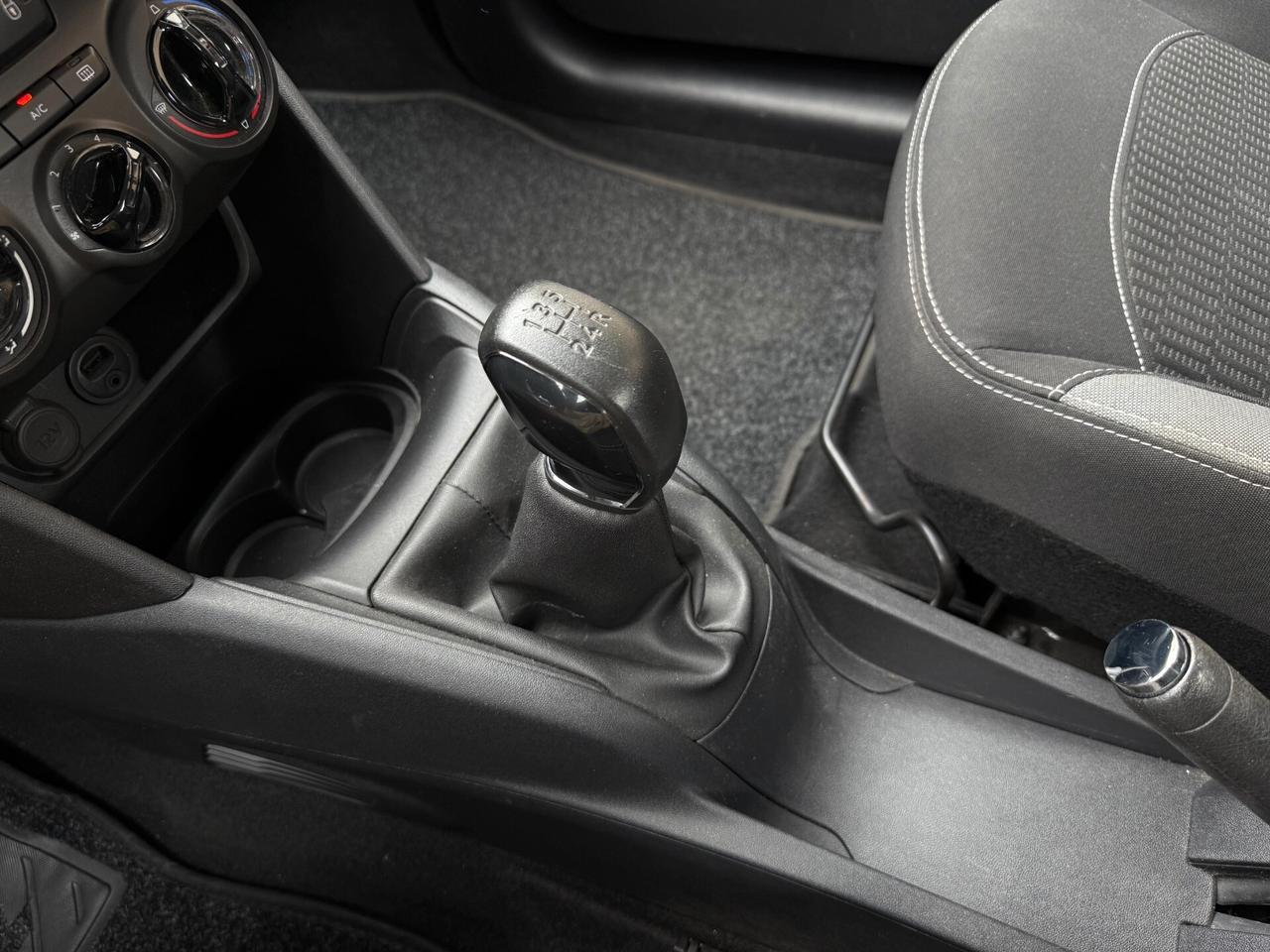 Peugeot 208 Active/1.0 68 CV/5 POSTI/CLIMA