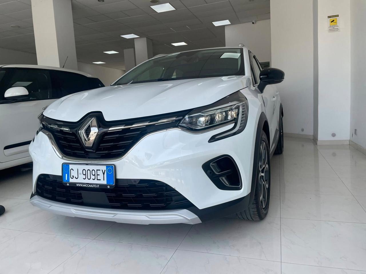 Renault Captur Plug-in Hybrid E-Tech 160 CV Intens