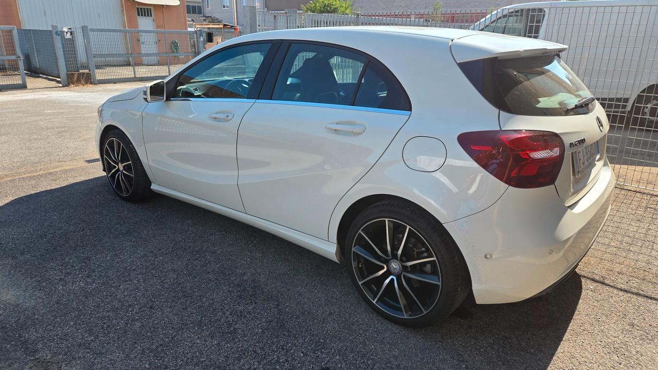 Mercedes-benz A 200 aut. Executive UNICO PROPRIETARIO