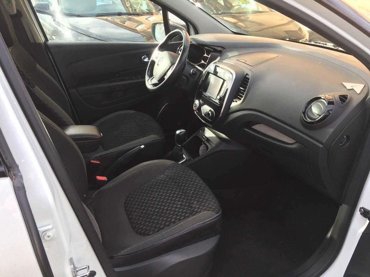 2019 Renault Captur dCi 8V 90 CV EDC TAGLIANDATA CON GARANZIA !!