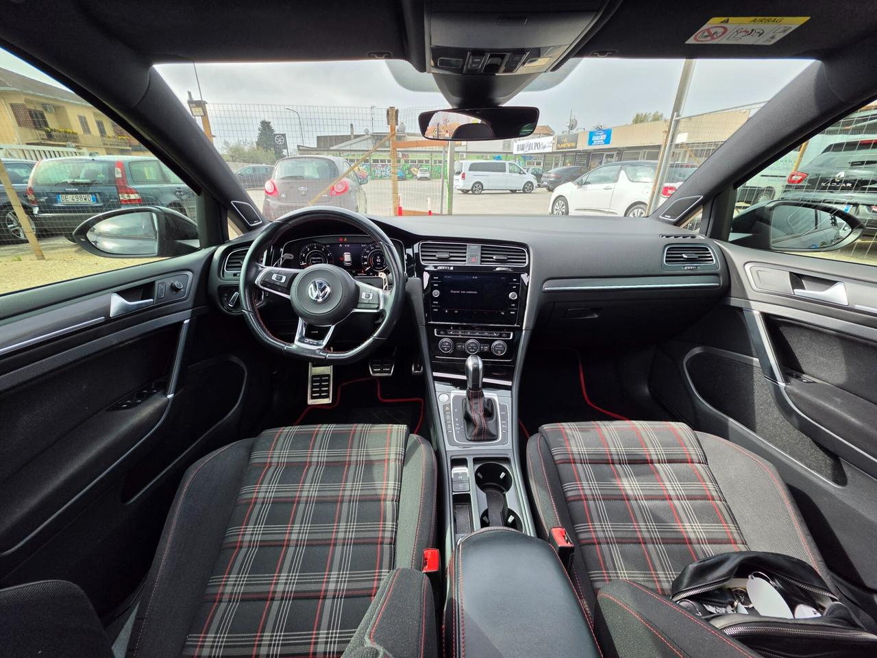 Volkswagen Golf GTI Performance 2.0 245 CV TSI DSG 5p. BMT