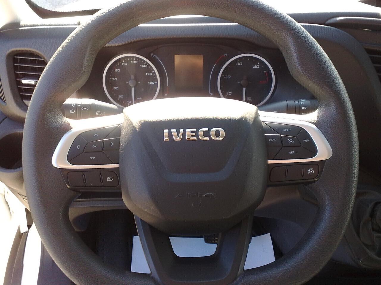 Iveco Daily 35s14 2.3hpt Furgone di serie - 2021