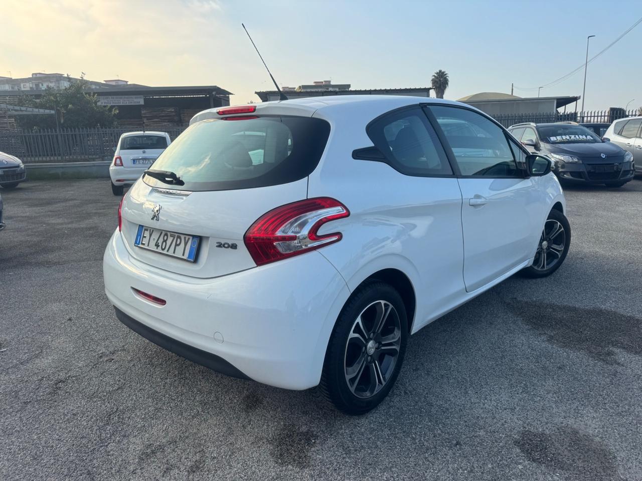 Peugeot 208 PureTech 82 3 porte Allure
