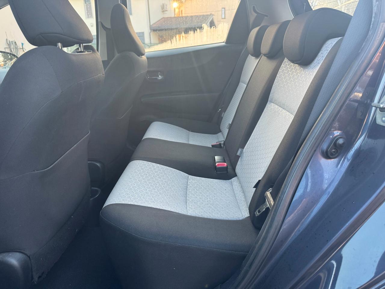 Toyota Yaris 1.0 5 porte