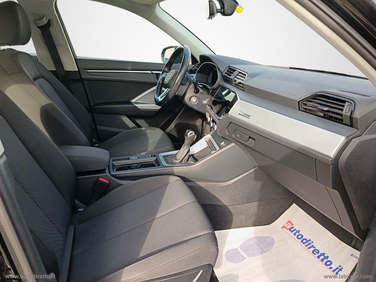 AUDI Q3 35 TDI S tronic Business