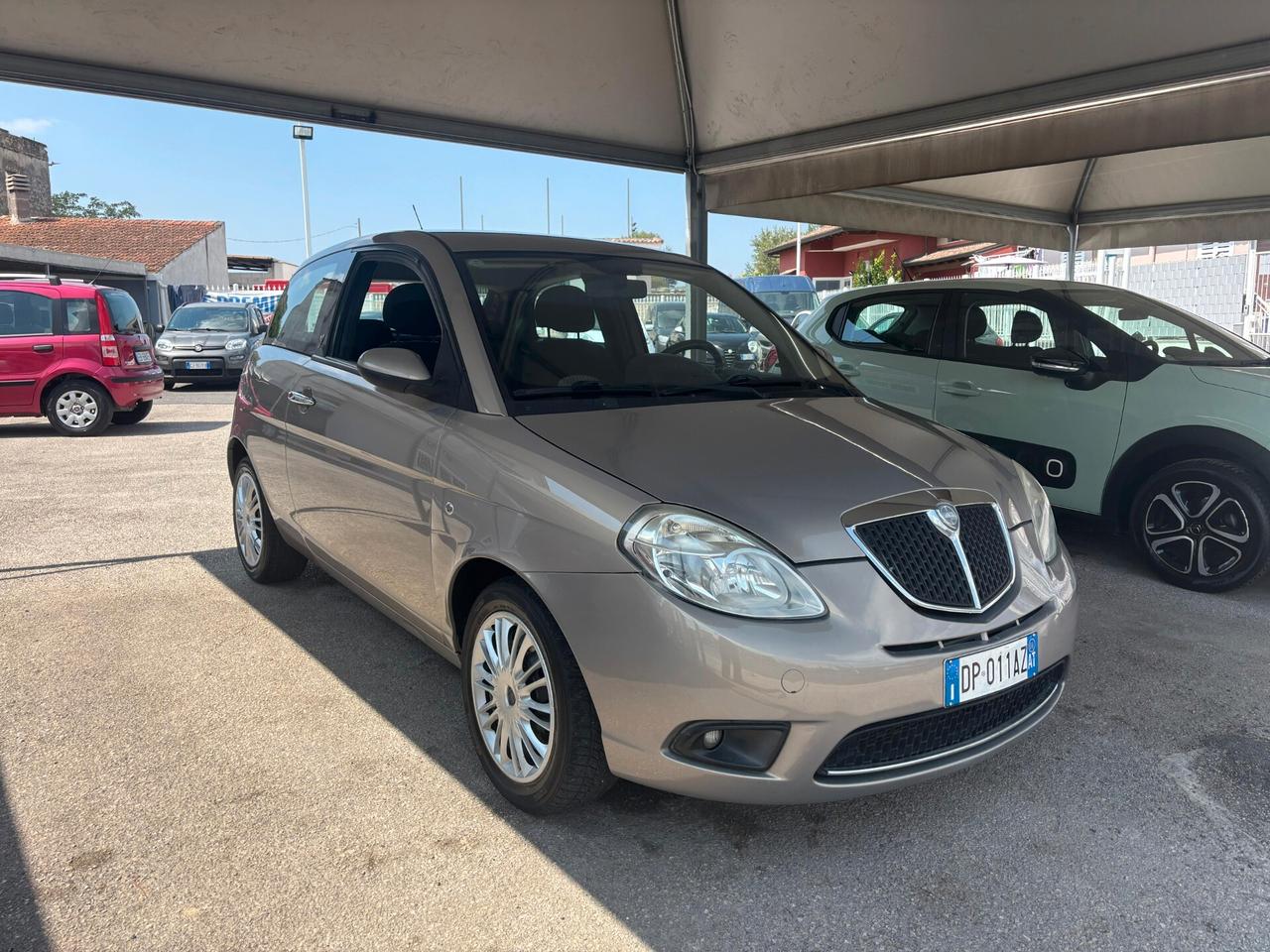 Lancia Ypsilon 1.2 Oro