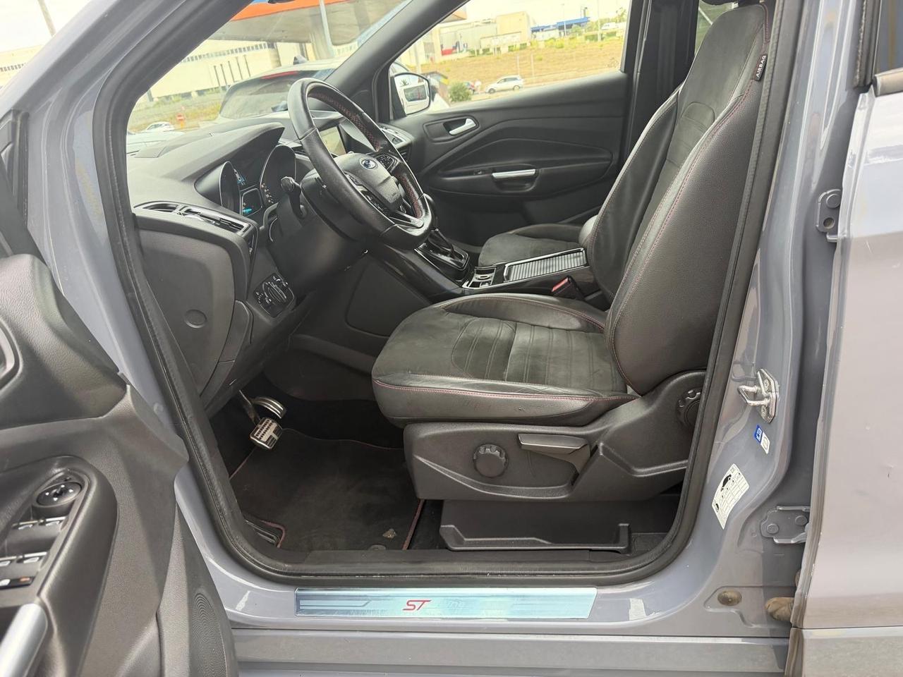 Ford Kuga 2.0 TDCI 120 CV S&S 2WD Powershift ST-Line