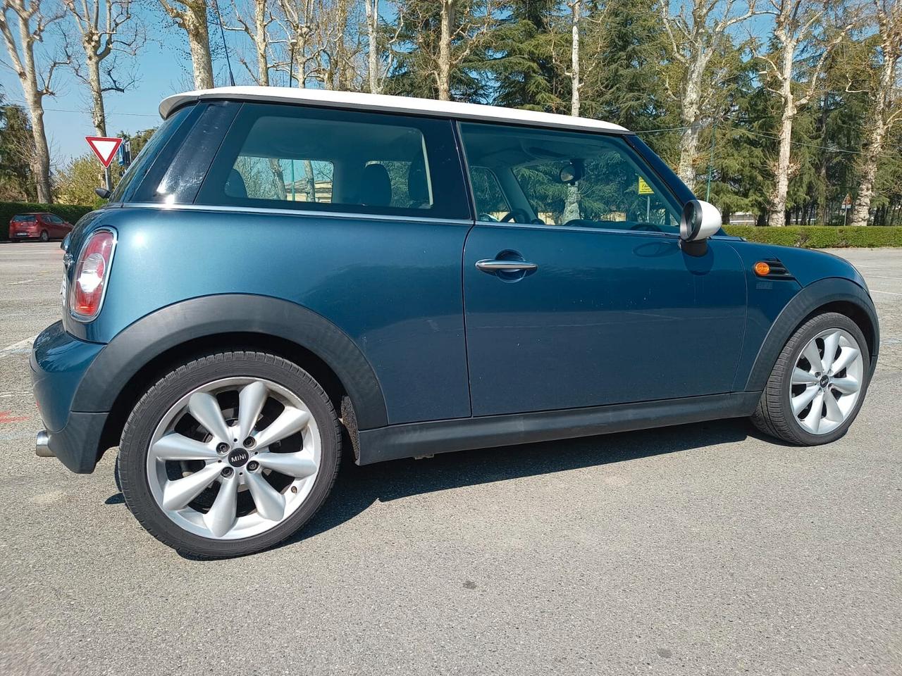 Mini Cooper 1.6 D Turbina Volano