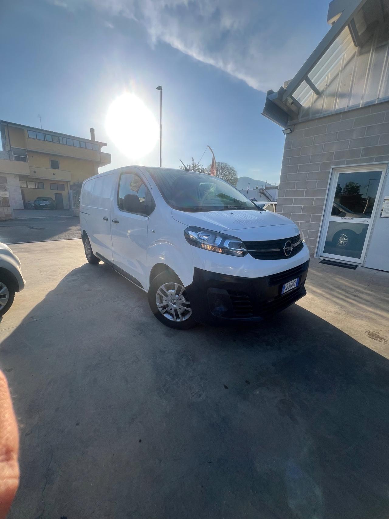 Opel vivaro del 2020 è solo 100.000 kM