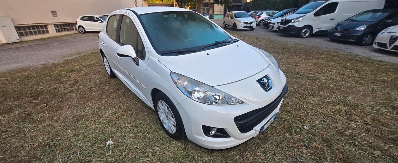 Peugeot 207 Plus 1.4 8V 75CV 5p. ECO GPL