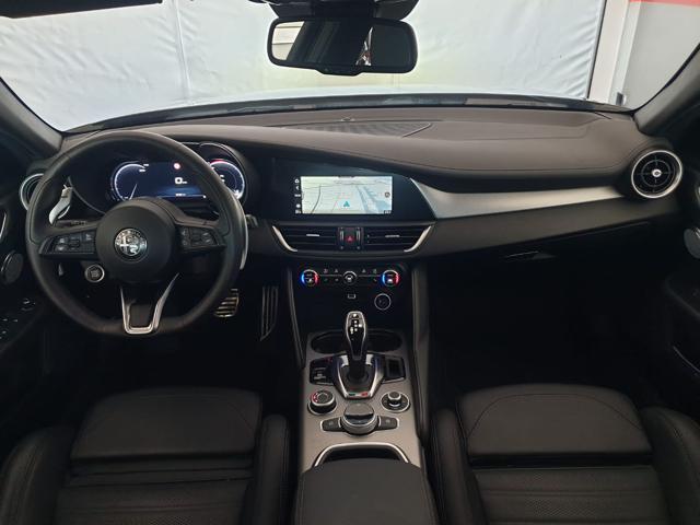 ALFA ROMEO Giulia 2.0 Turbo 280 CV AT8 AWD Q4 Veloce in arrivo