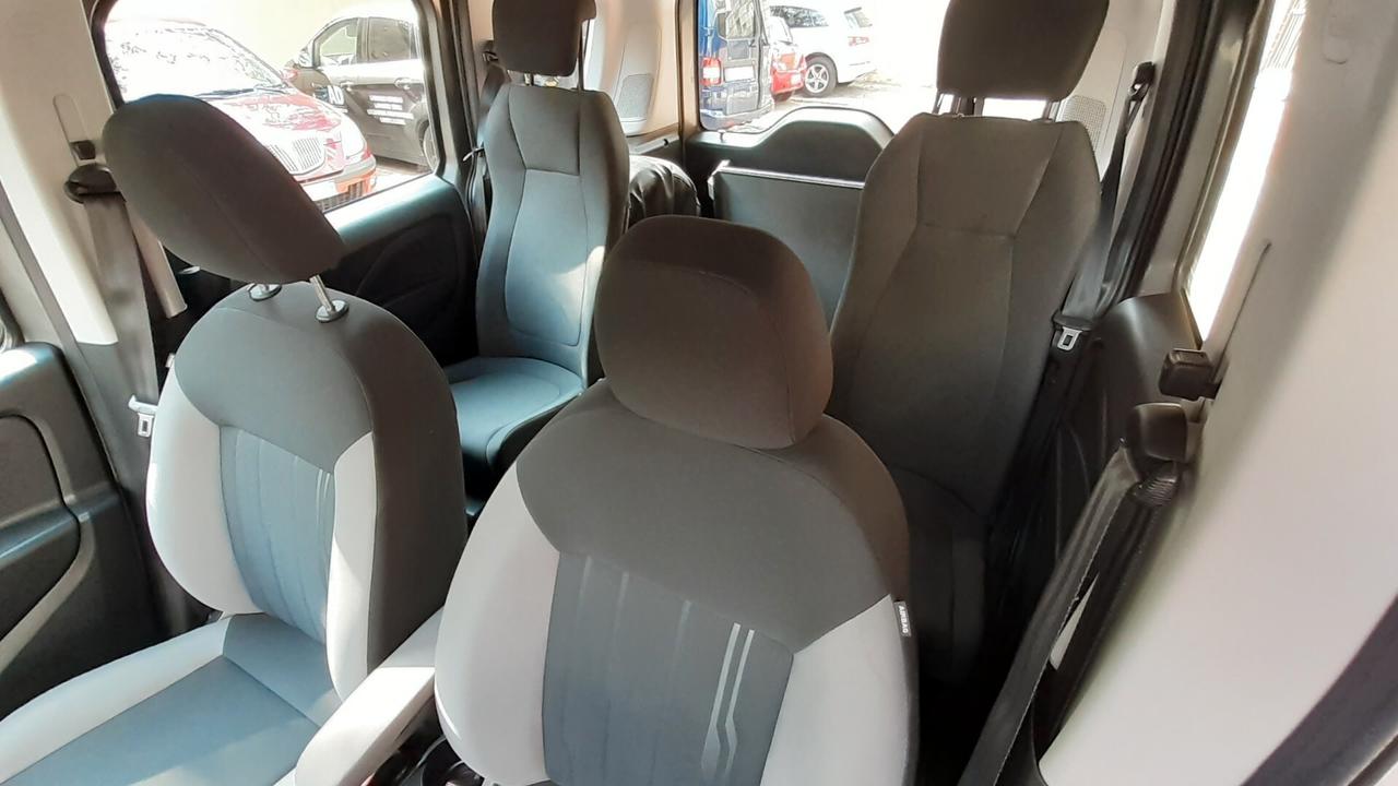 Doblo trasporto disabile pianale ribassato