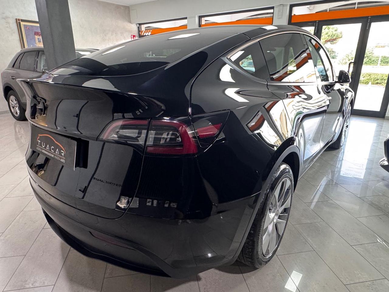 Tesla Model Y Dual Motor Long Range AWD #5359