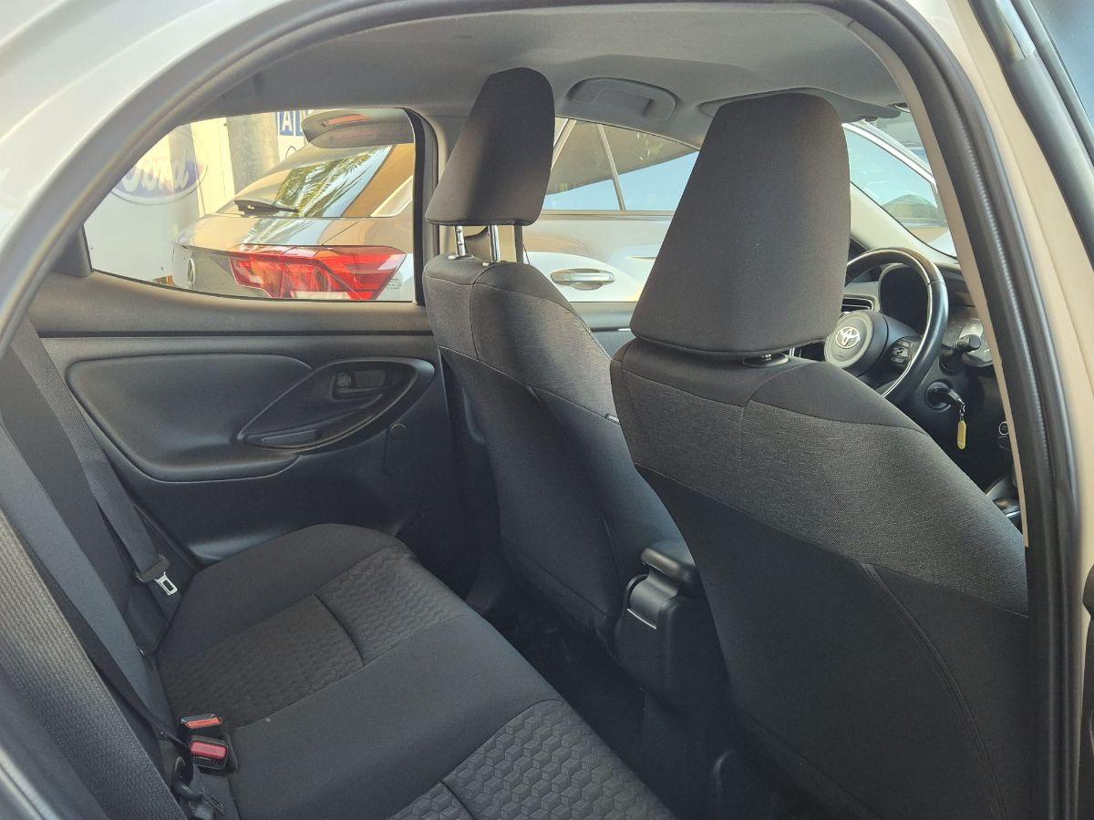 TOYOTA - Yaris - 1.5 Hybrid 5p. Business