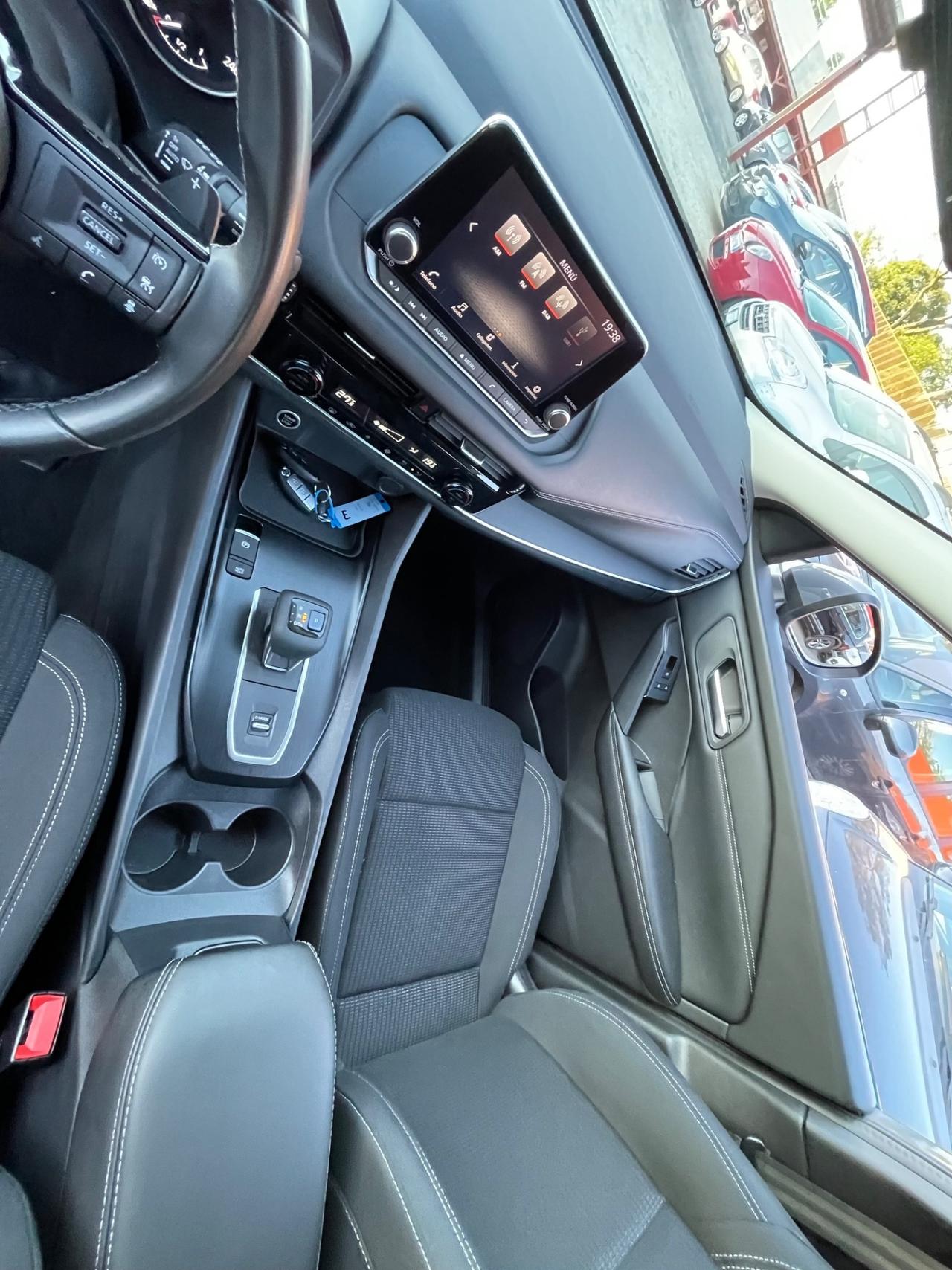 Qashqai MHEV 158 CV Xtronic Business-unipro-rate
