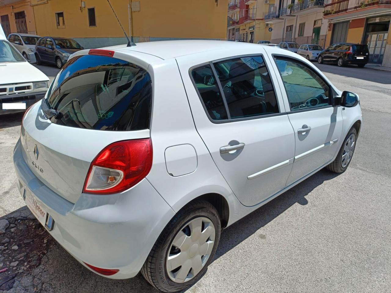 Renault Clio 1.2 16V 5 porte GPL Yahoo!