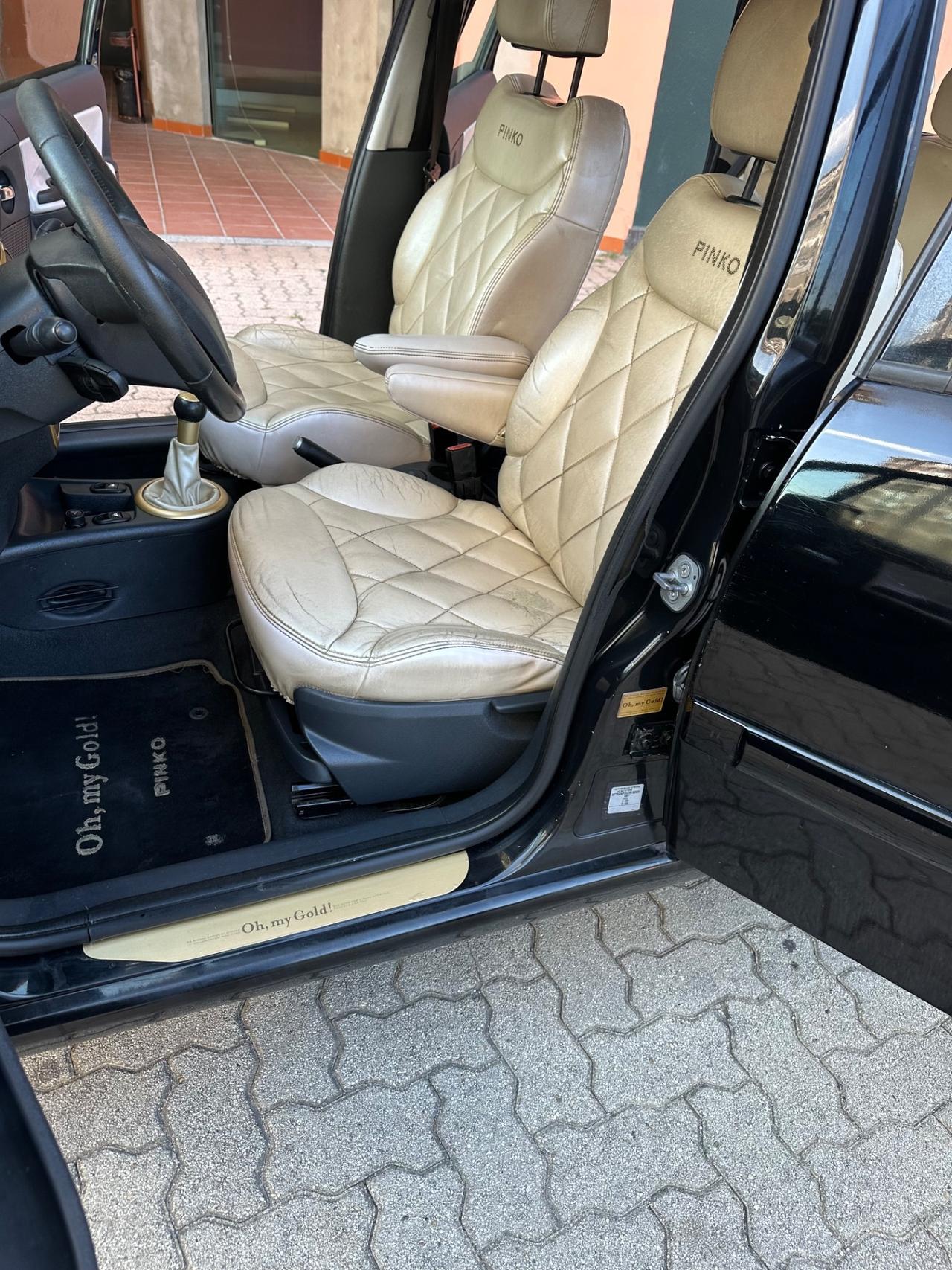 Citroen C3 1.4 16V Gold by Pinko