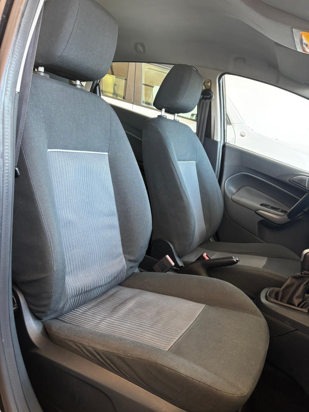 Ford Fiesta 1.4 TDCi 5p. Titanium