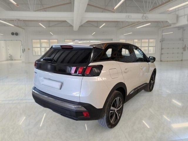 PEUGEOT 3008 BlueHDi 130 S&S EAT8 Allure