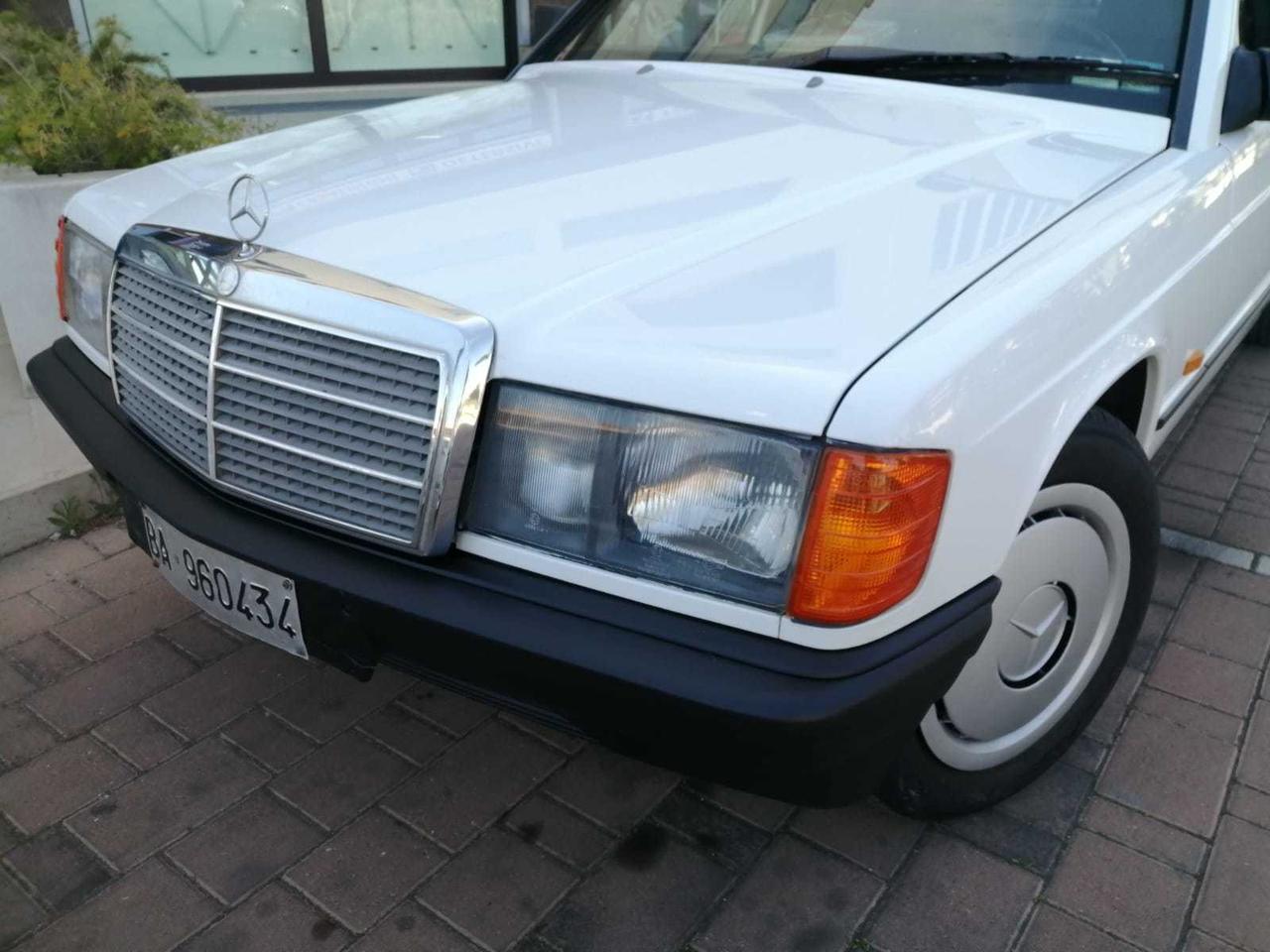Mercedes-benz 190 2.0 E 122CV TETTUCCIO APR. A.S.I.