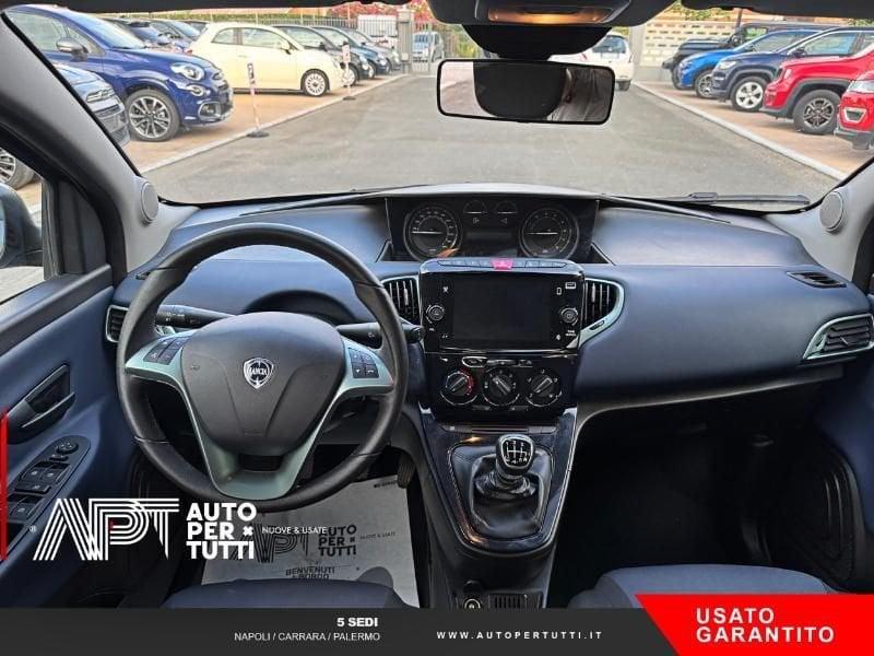 Lancia Ypsilon Ypsilon 1.0 firefly hybrid Platino s&s 70cv
