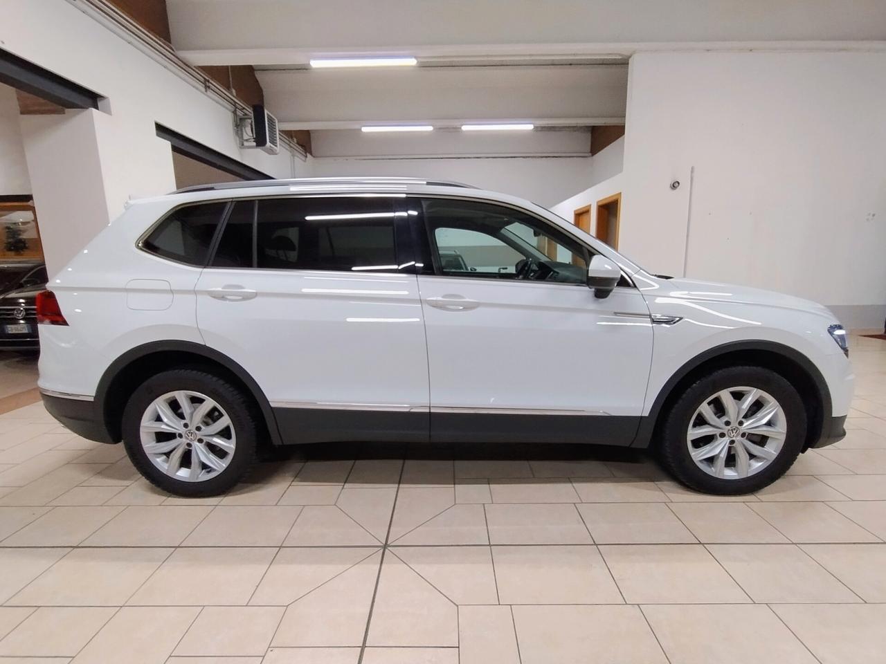 VOLKSWAGEN Tiguan Allspace 2.0TDI DSG Advanced - 2021