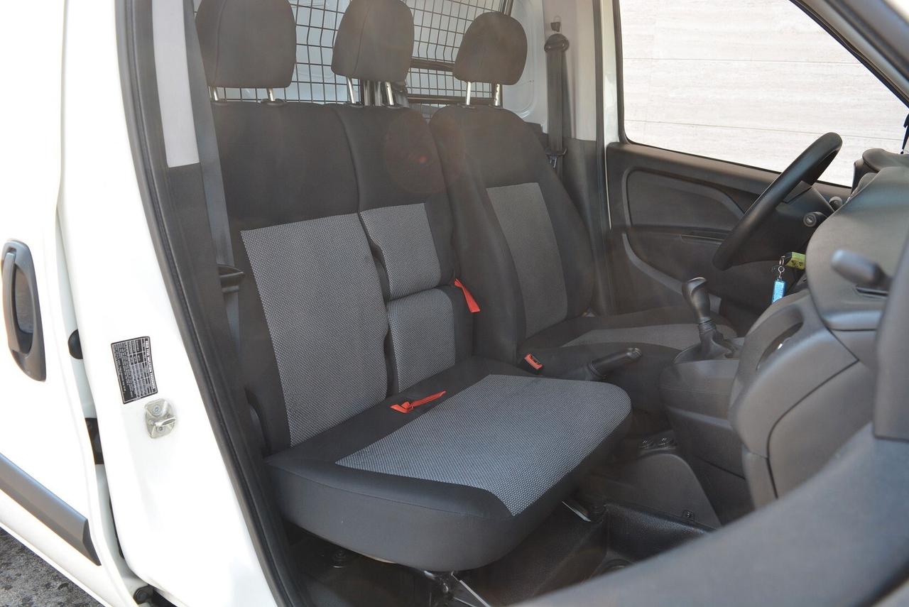 Fiat Doblò 13 MJT 95 cv 3 posti voletto posteriore