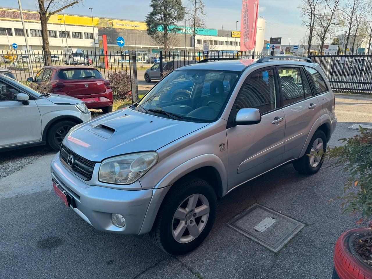 Toyota RAV 4 RAV4 2.0 Tdi 116cv D-4D cat 5 porte Sol