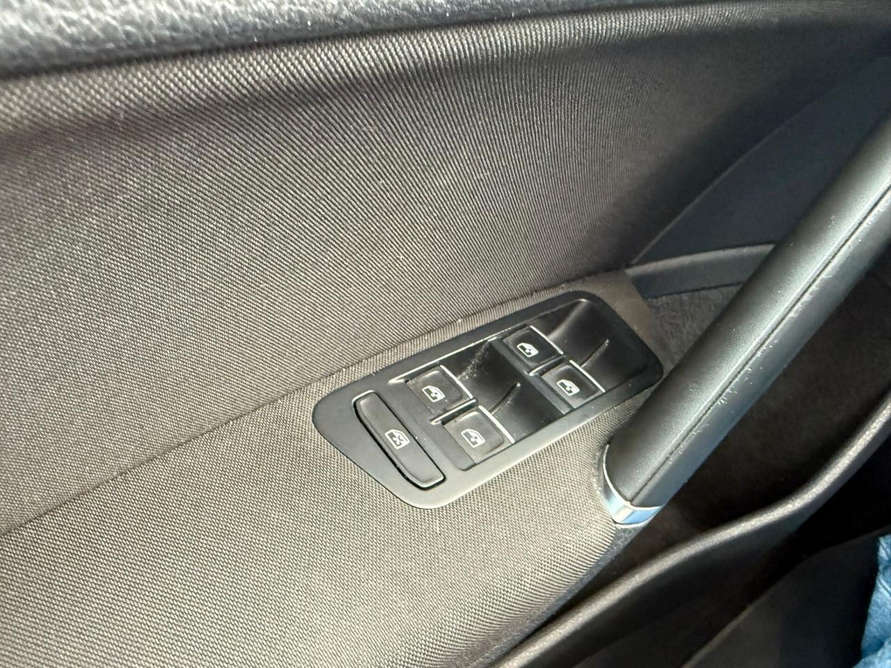 Volkswagen Golf 2.0 TDI DSG 5p. Highline BlueMotion Technology