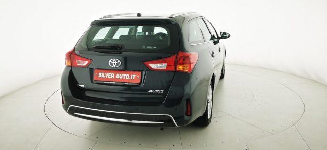 TOYOTA Auris Touring Sports 1.4 D-4D Lounge