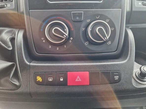 Peugeot Boxer 330 2.2 BlueHDi 120 S&S PC-TN Furgone