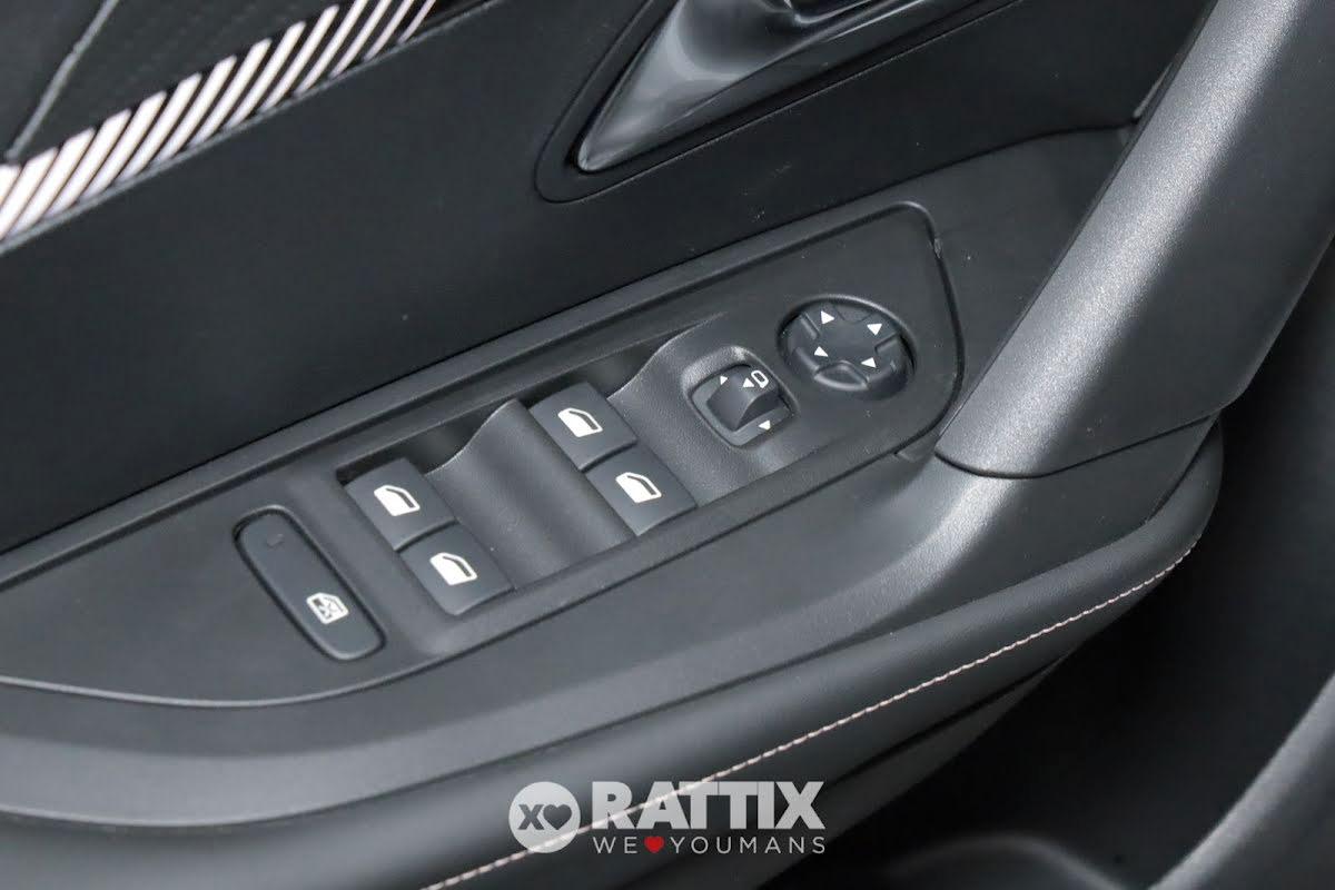 Peugeot 2008 1.2 puretech 100CV Allure