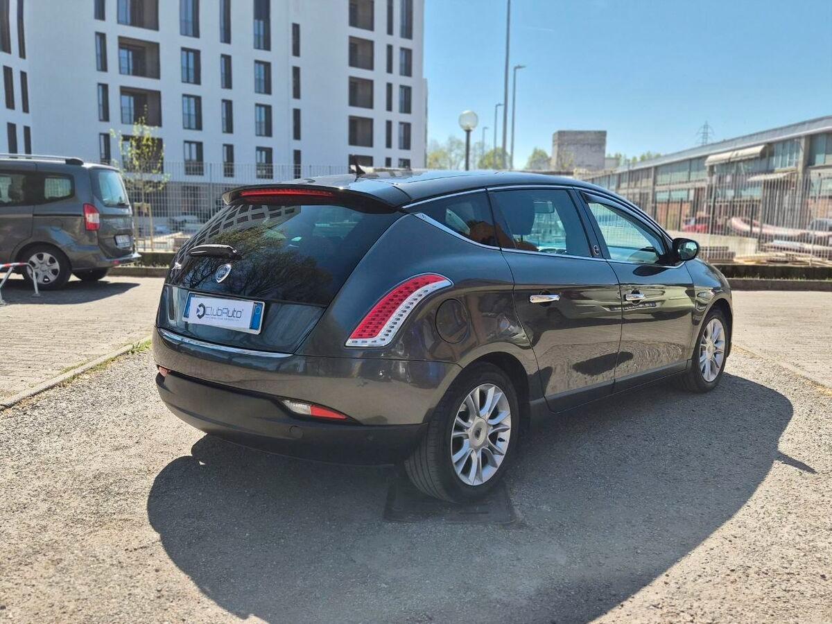 Lancia Delta 1.4 tjt Silver ecochic Gpl 120cv my14