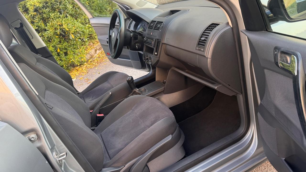 Volkswagen Polo 1.2/70CV 12V 5p. Comfortline